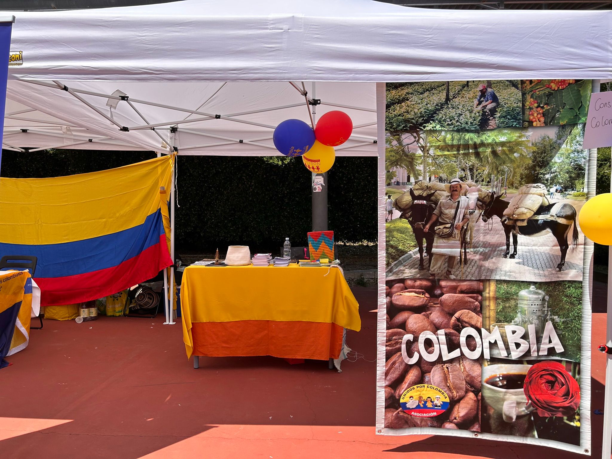 Destacada participación del folclor colombiano en el Festival "Mi Familia Latina en Milán: Amistad, Respeto y Responsabilidad"